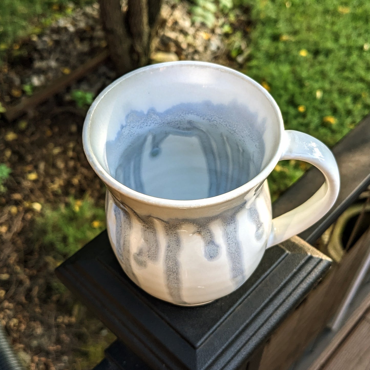 White Frost Drips - Mug